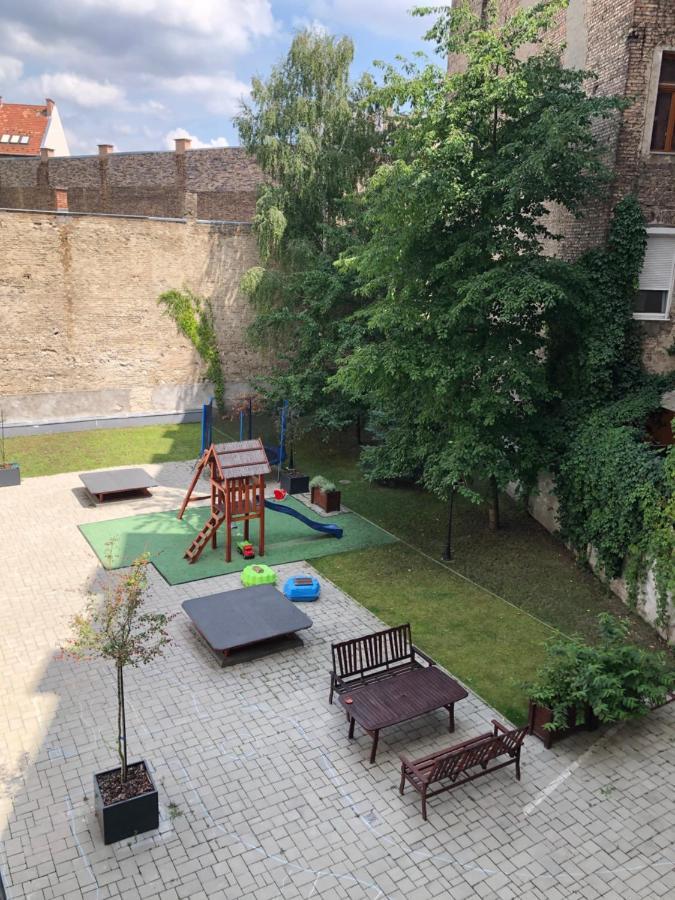 Bright, Spacious Apartment 3 Bedroom, Garage Budapest Kültér fotó
